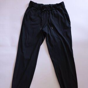 Lululemon Jogger Pant Size 6